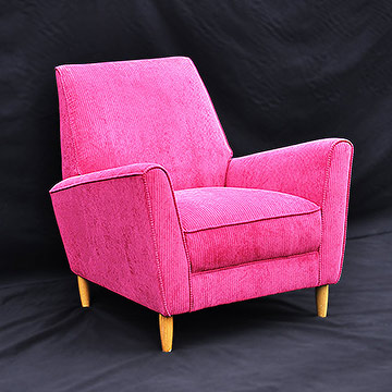 Armchair in pink corduroy